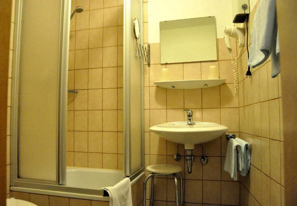 Hotel Rheinstein Rüdesheim am Rhein Kamer foto